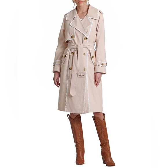 AVEC LES FILLES: Scalloped Coastal Cottage Trench Coat - Picture 4 of 4